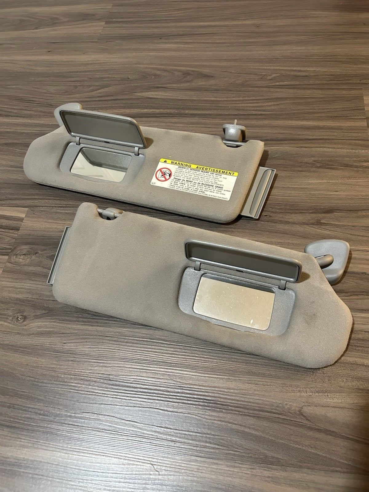 2000-2006 Toyota Tundra Sequoia DRIVER PASSENGER Left Right Sun Visor  OEM Gray