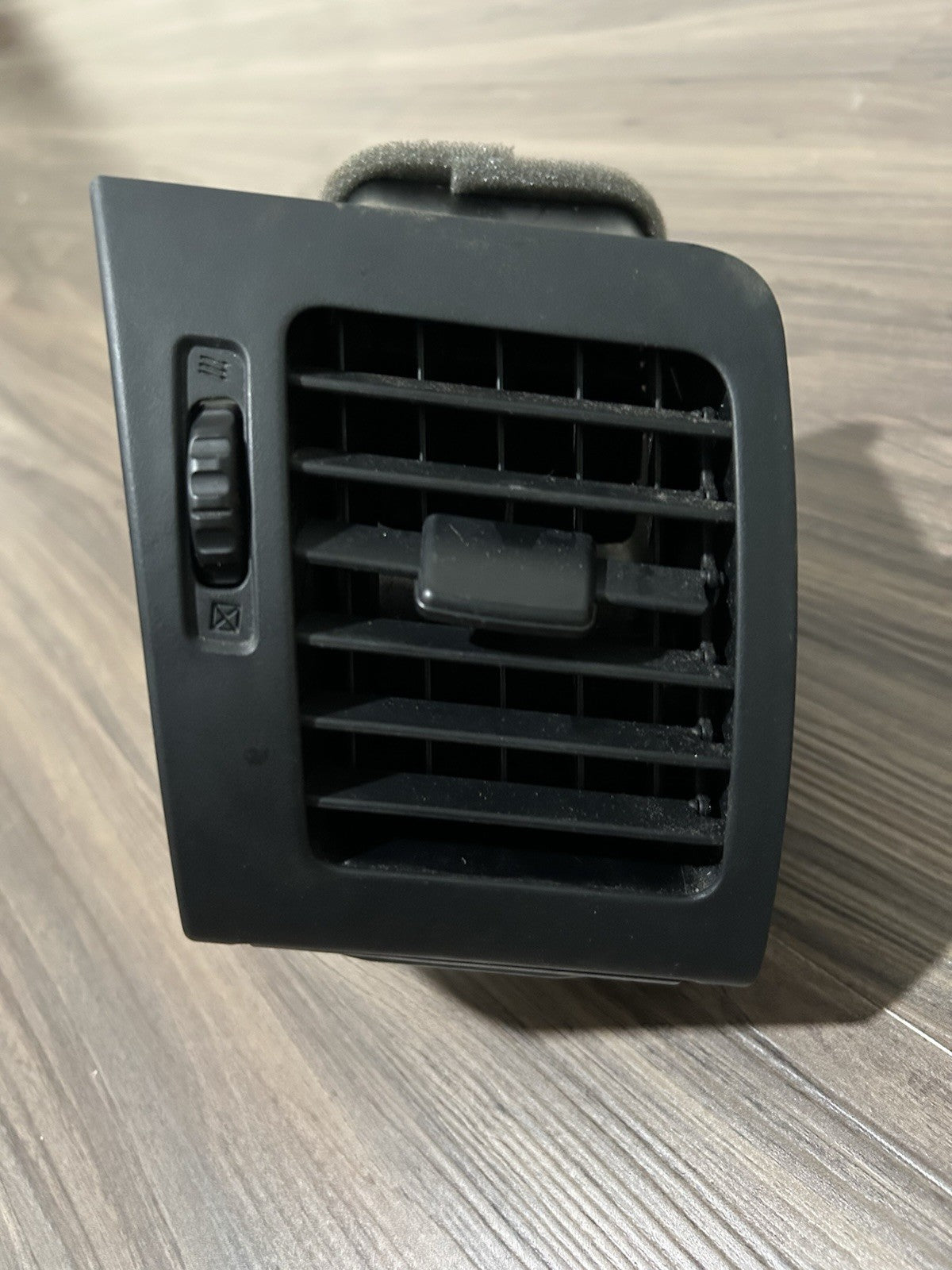 2004-2009 LEXUS RX330 RX350 Driver Side Cup Holder Left Dash Air Vent Black USED