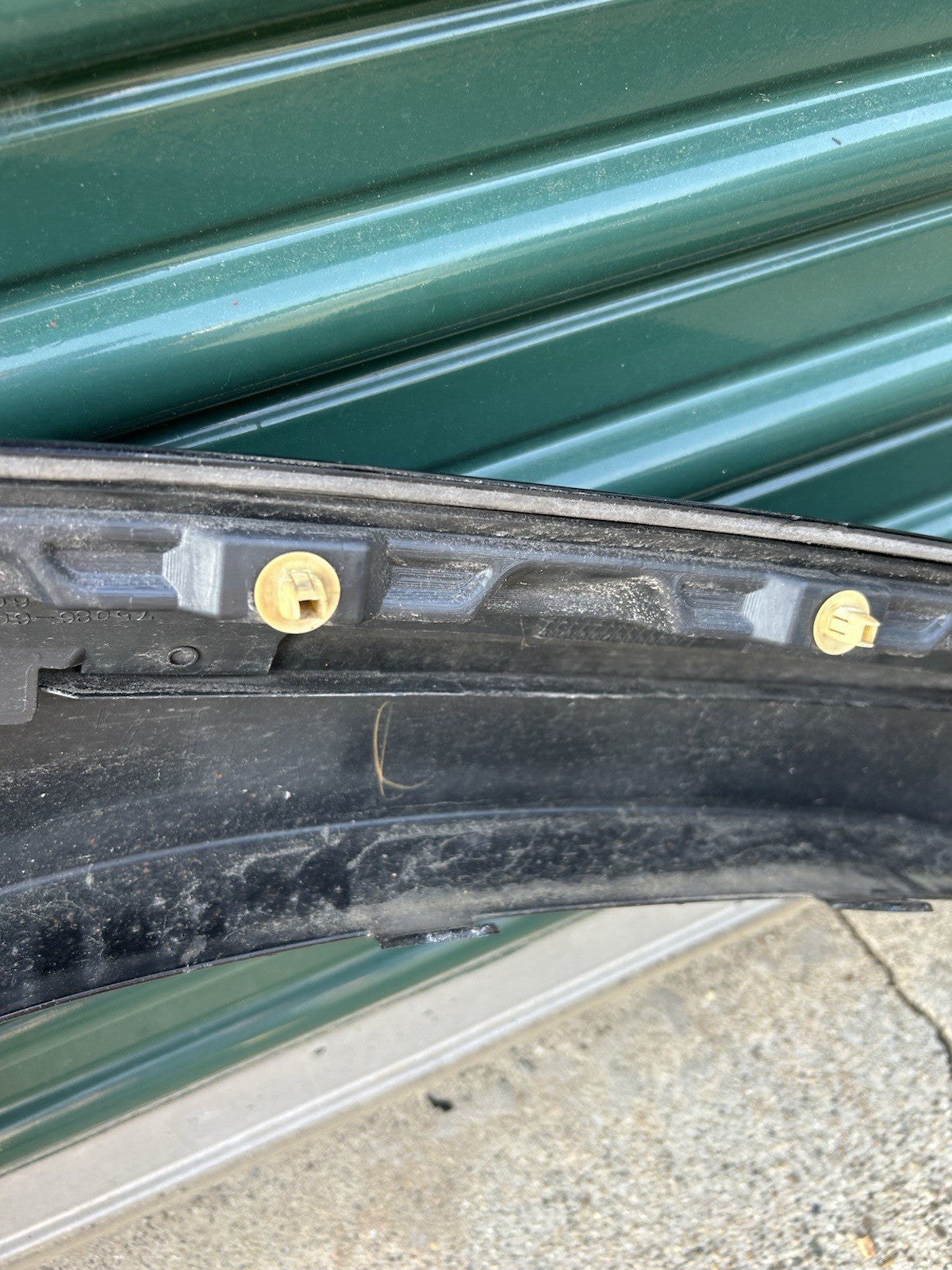 03-09 LEXUS GX470 LEFT DRIVER FRONT FENDER FLARE BLACK 202