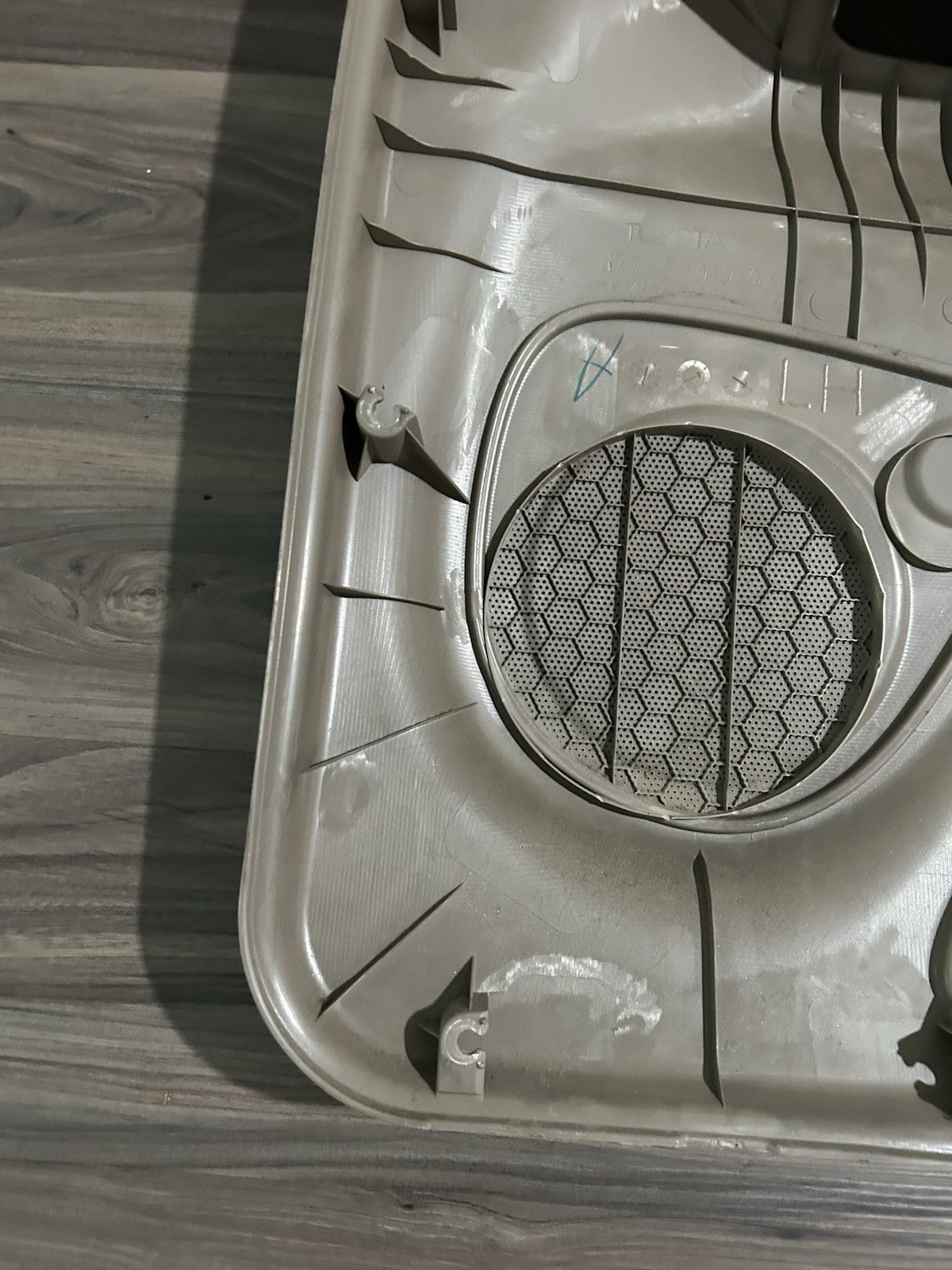 2001 2002 2003 2004 Toyota Sequoia Left Driver  Front Door Panel Trim Tan OEM