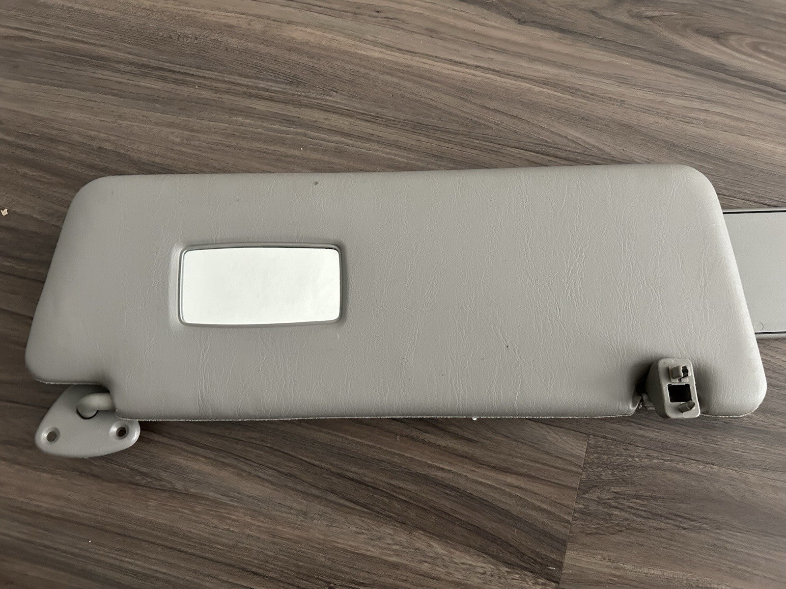 2000-2006 Toyota Tundra DRIVER PASSENGER Left Right Sun Visor SET OEM Gray