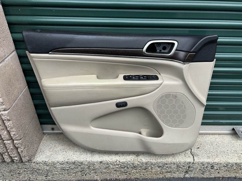 14-22 Grand Cherokee Tan Lt Frost Front Driver Side Left Door Panel 1148412