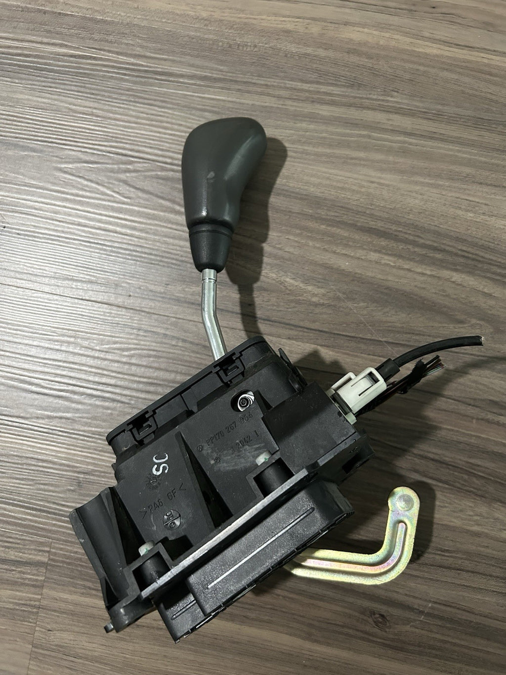 2002-2006 DODGE SPRINTER SHIFTER GEAR SHIFT SELECTOR AUTOMATIC PP170267054 OEM