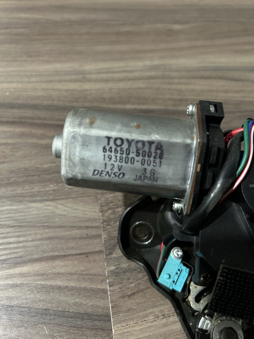 2007 - 11 Lexus GS350 REAR POWER TRUNK LATCH ACTUATOR MOTOR LOCK LID OEM