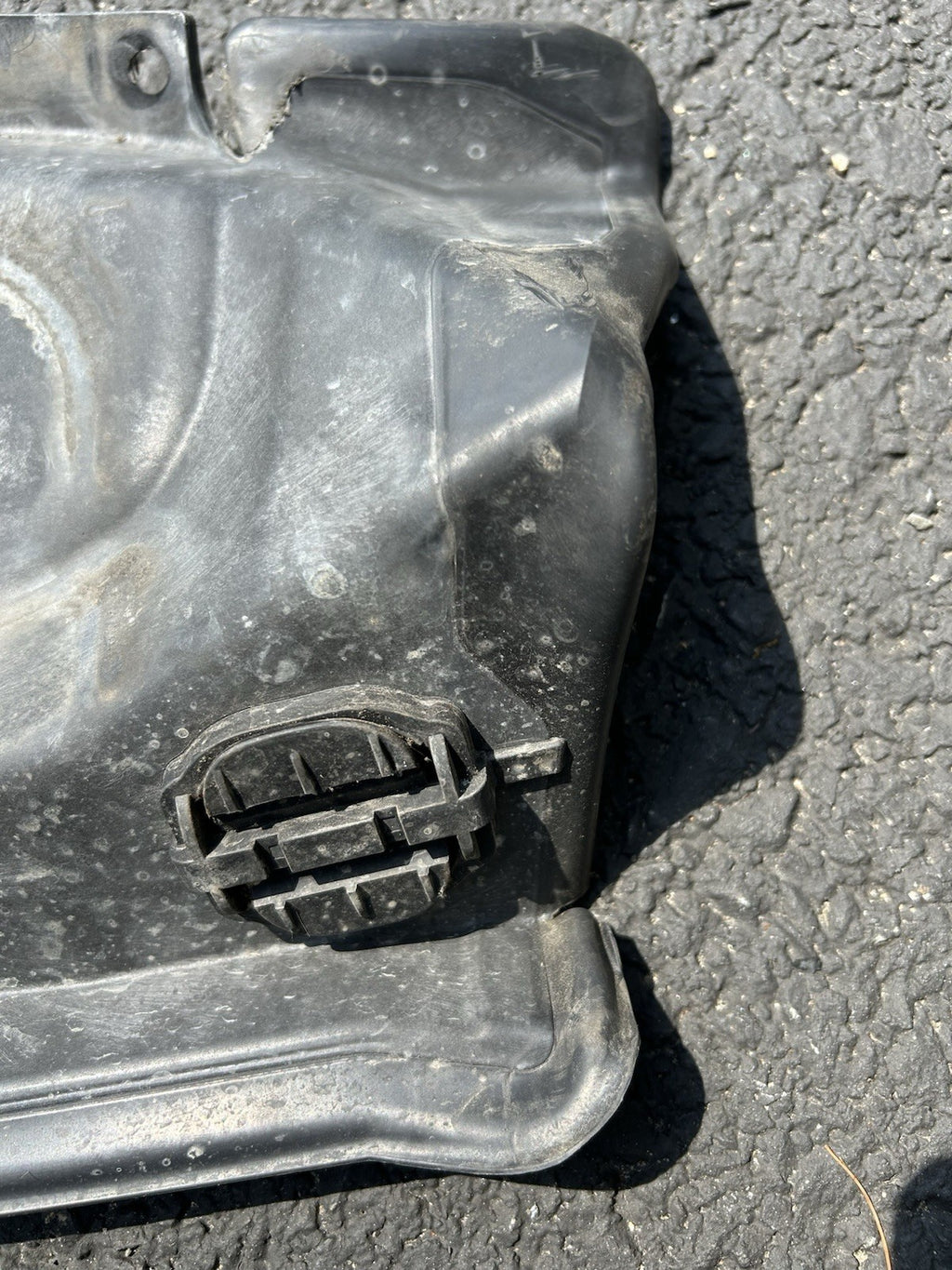 BMW F15 X5 F16 X6 FRONT RIGHT WHEEL HOUSING TRIM 7325402 OEM