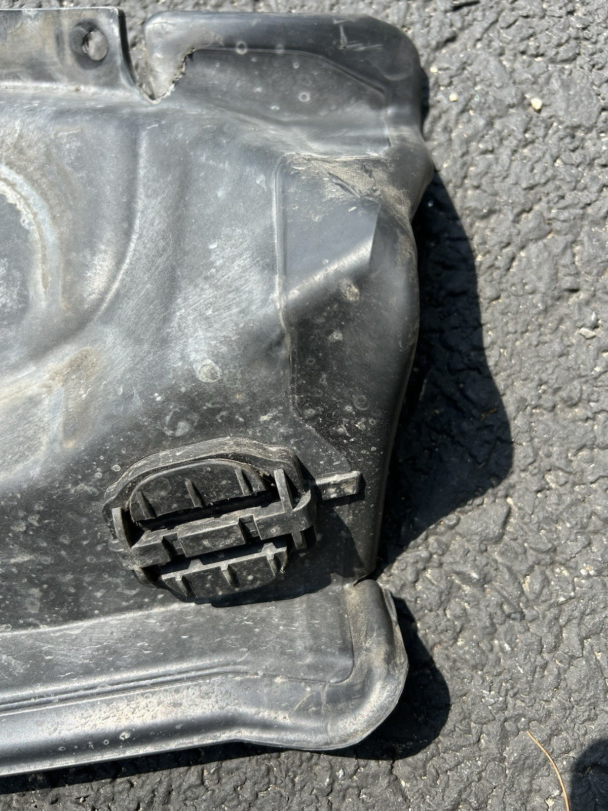 BMW F15 X5 F16 X6 FRONT RIGHT WHEEL HOUSING TRIM 7325402 OEM