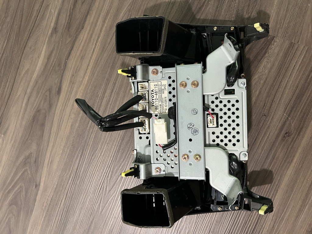 2004-2006 LEXUS RX330 RX400 NAVIGATION SCREEN MONITOR RADIO HEADUNIT 86110-48110