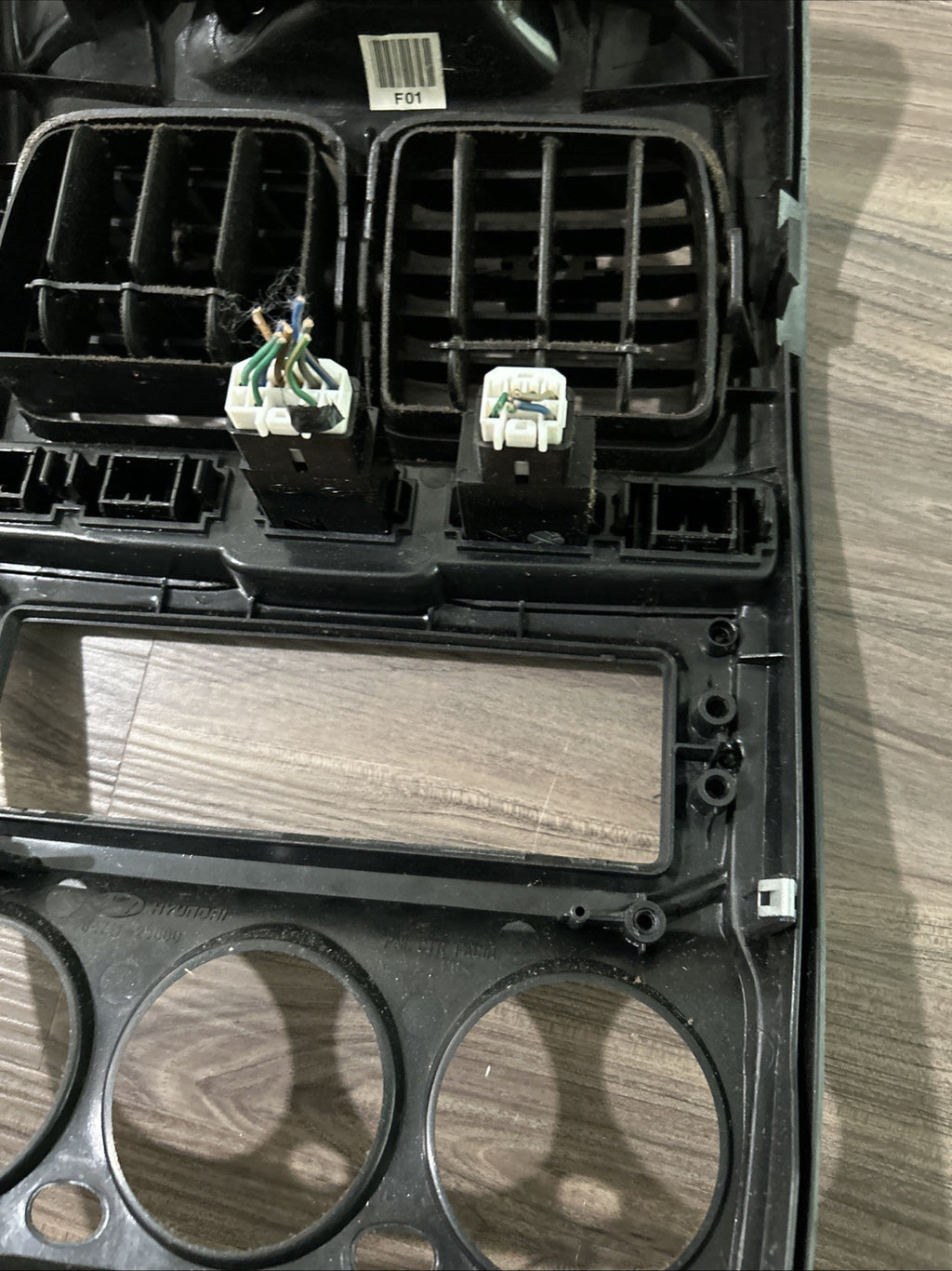 Hyundai Accent 2003 2004 2005 Dash Trim Air Vents Radio Climate Bezel Gray 03-05