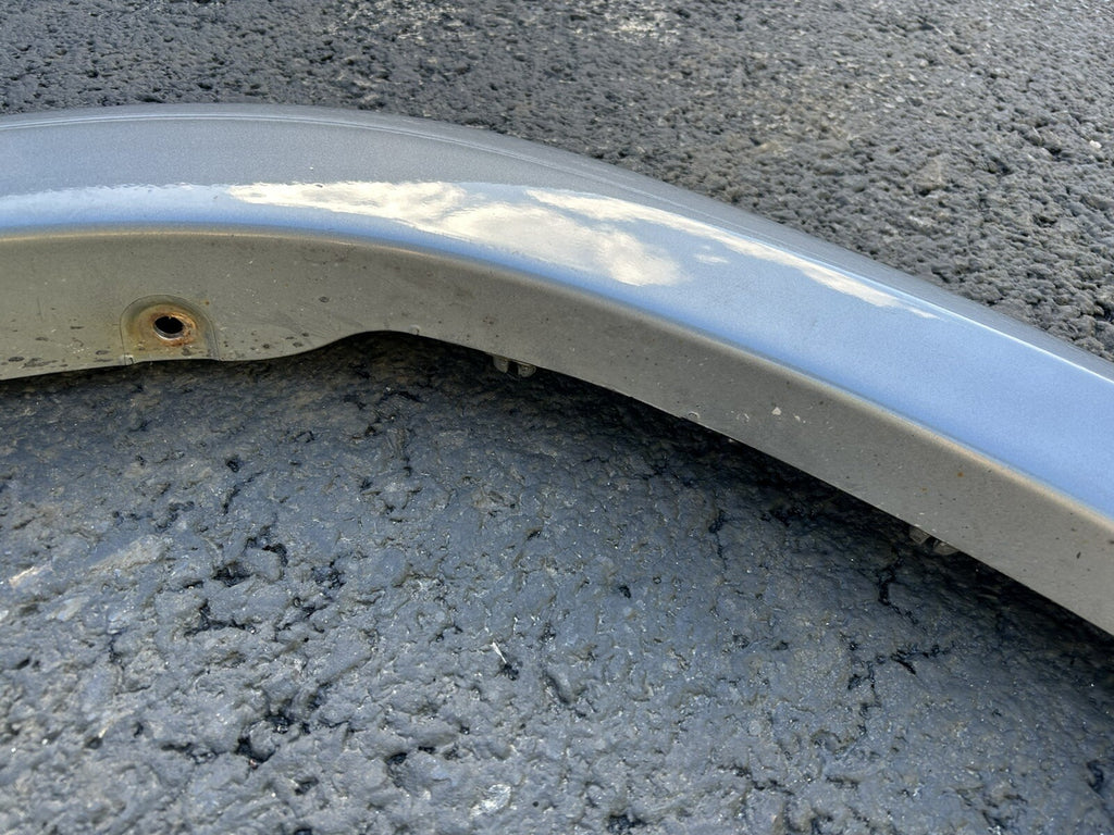 2001-2007 Toyota Sequoia Front Right Side Fender Flare Wheel Molding Colour 1D6