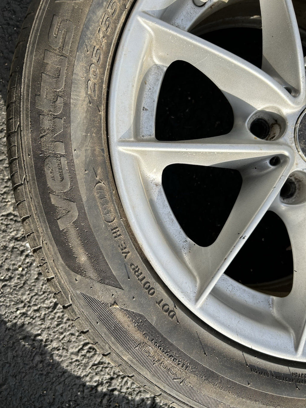 BMW 3 SERIES E90 E91 E92 16 INCH ALLOY WHEEL WITH TIRE SILVER 205 /55 / 16  OEM