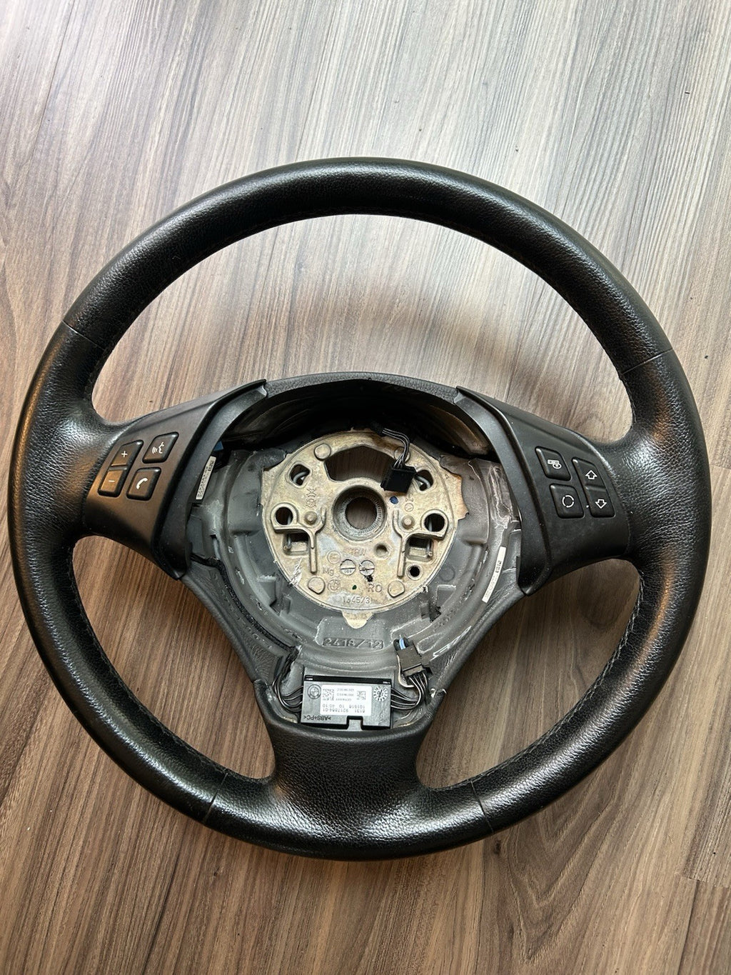 BMW E90 E91 E92 E93 Heated Steering Wheel Retrofit Partial Kit OEM