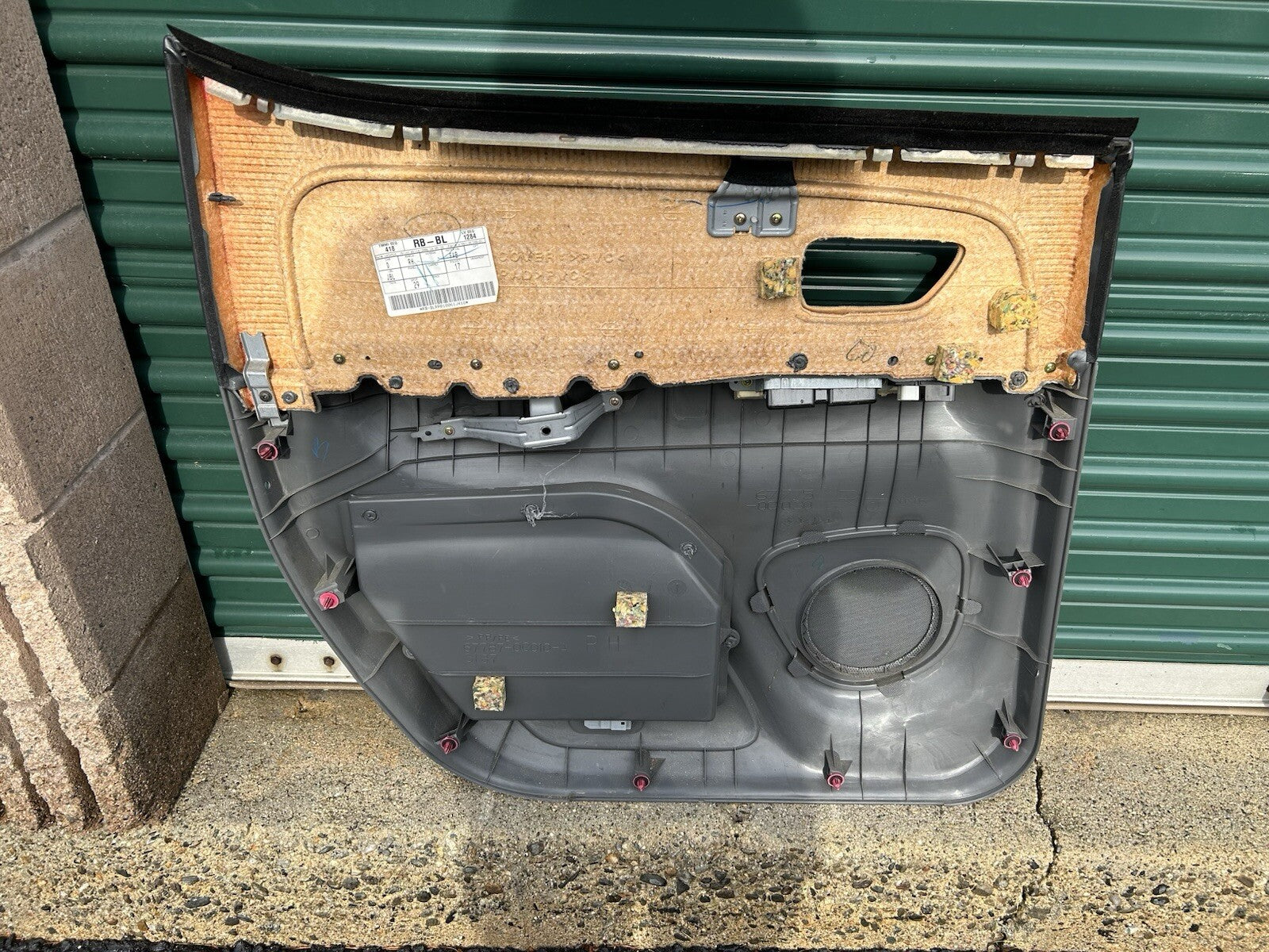 2001-2007 TOYOTA Tundra REAR Right Passenger SIDE DOOR PANEL TRIM Gray OEM