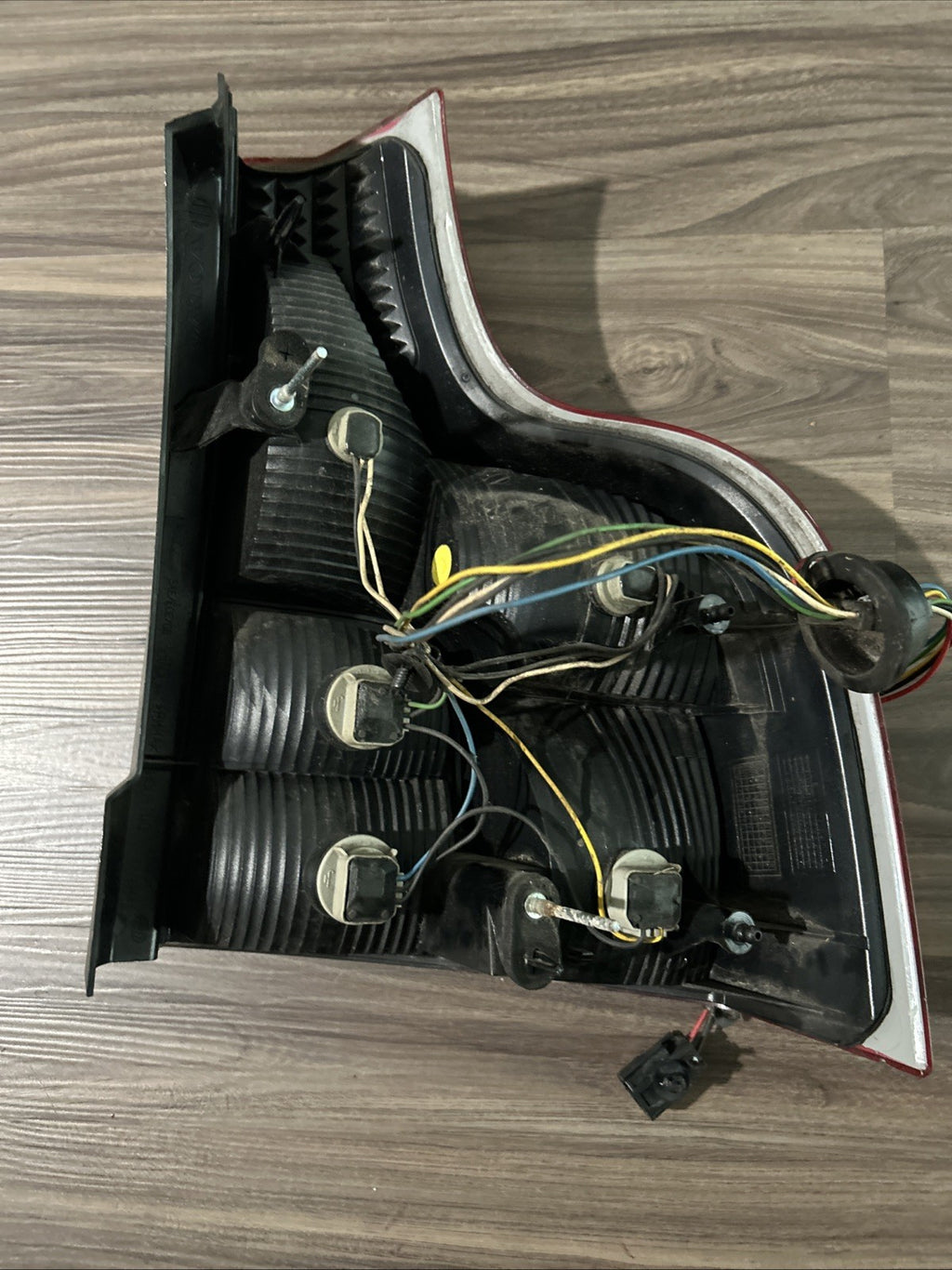 2007-2013 Volvo XC90 Tail light Assembly Left Driver Side LH Left Hand OEM