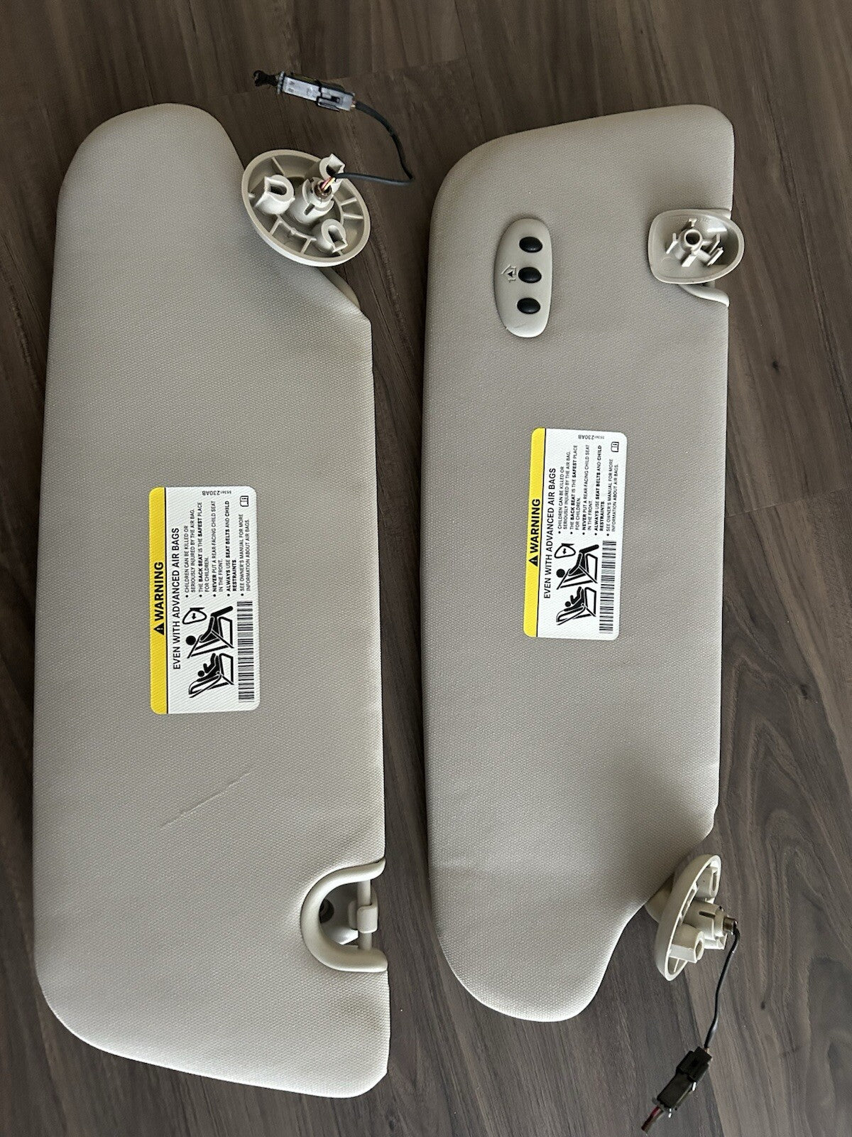 08-16 Dodge Grand Caravan / Chrysler Town Country Sun Visor Homelink Gray OEM