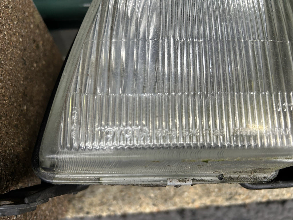 90-94 LEXUS LS400 DRIVER LEFT FULL HEADLIGHT LAMP ASSEMBLY OEM 228-74984