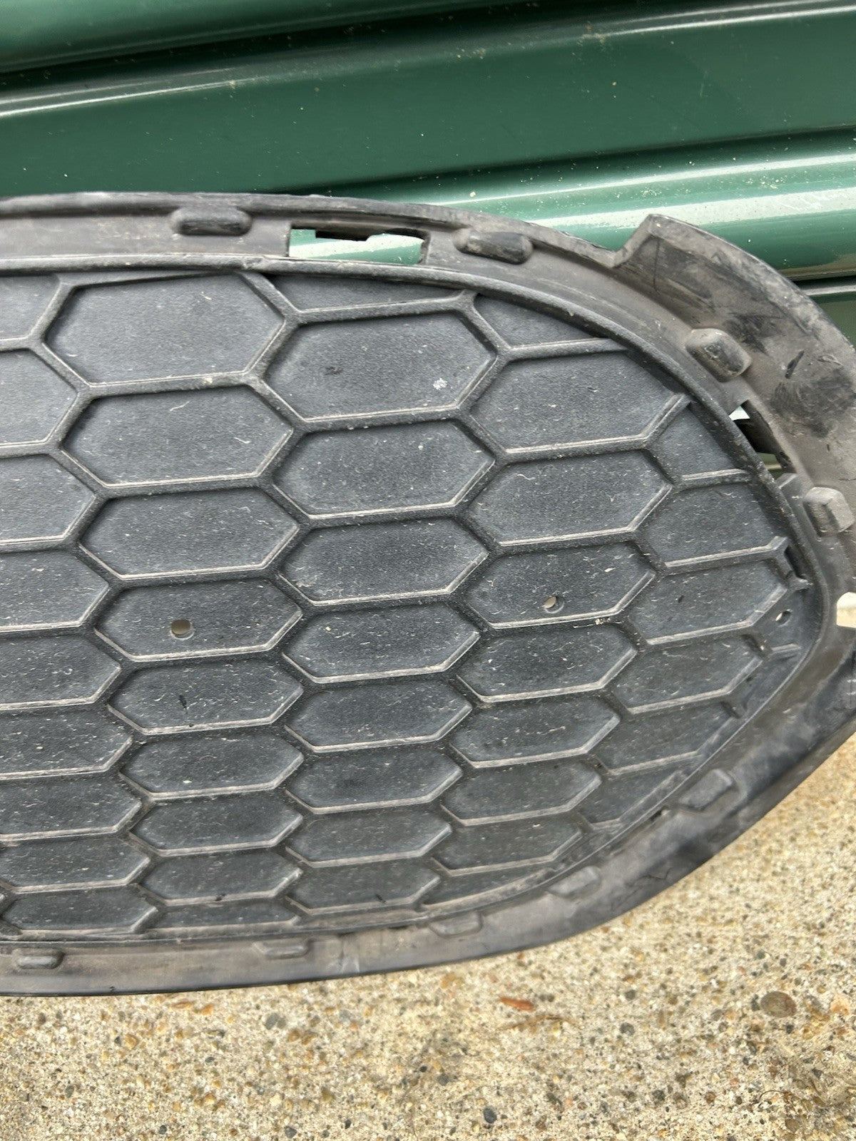 2014-2018 BMW F15 X5 FRONT M SPORT BUMPER RH PASSENGER  GRILLE COVER TRIM OEM