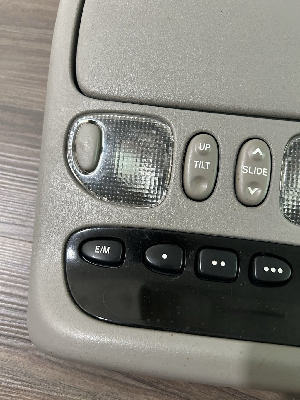 2001  - 2007 Toyota Sequoia Overhead Console Dome Light  Original OEM Gray