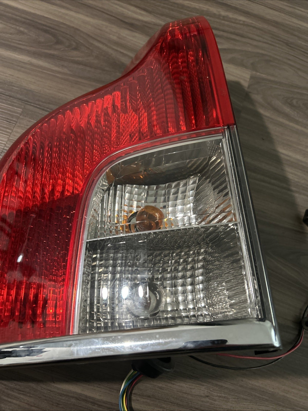 2007-2013 Volvo XC90 Tail light Assembly Left Driver Side LH Left Hand OEM