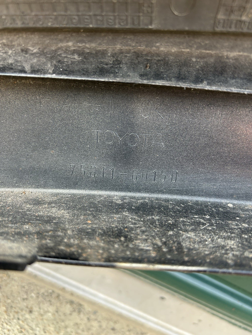 03-09 LEXUS GX470 FRONT RIGHT  FENDER FLARE TRIM MOLDING COVER BLACK 202