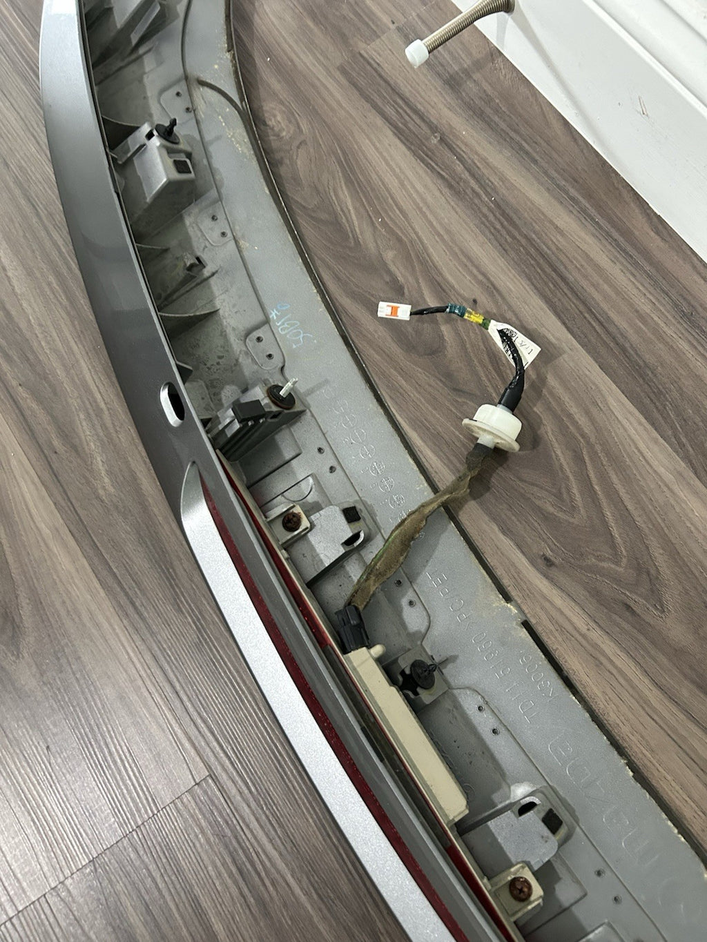 MAZDA CX-9 CX9 REAR LIFT GATE SPOILER THIRD BRAKE LIGHT  2007-2015 OEM Color 38P