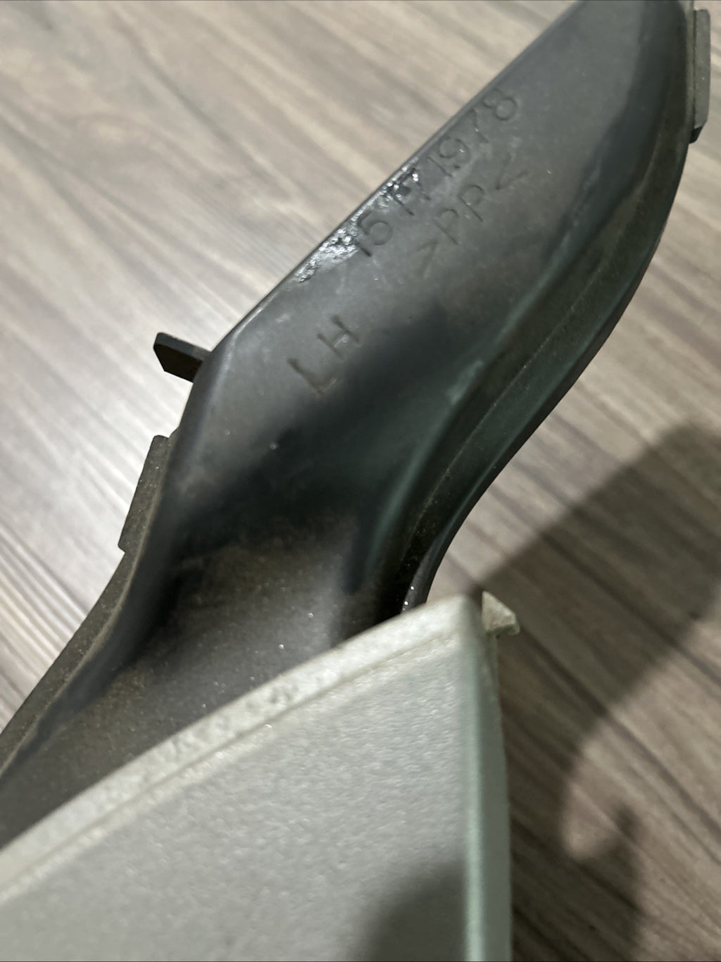 04-12 OEM Chevy Colorado GMC Canyon Left LH Dash Air Vent Silver