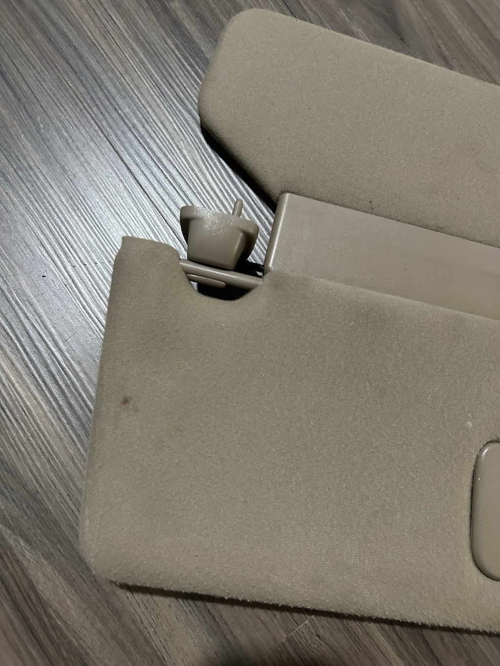 2000-2006 Toyota Tundra Sequoia DRIVER PASSENGER Left Right Sun Visor  OEM TAN