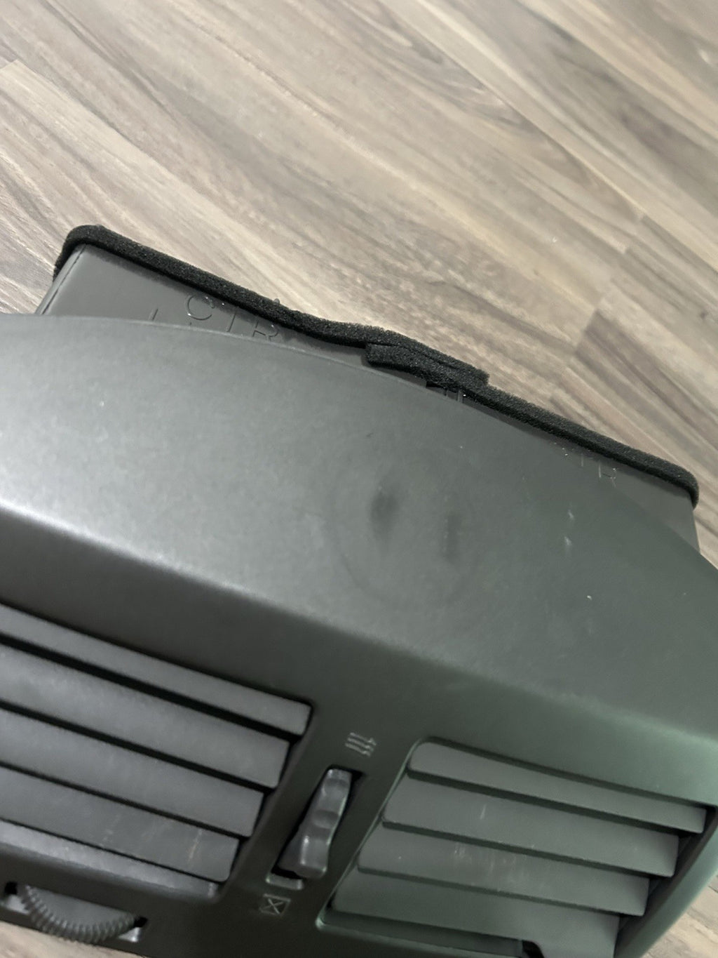 2000 2001 2002 2003 Nissan Maxima Center Dash AC A/C Air Dual Vent Trim OEM USED