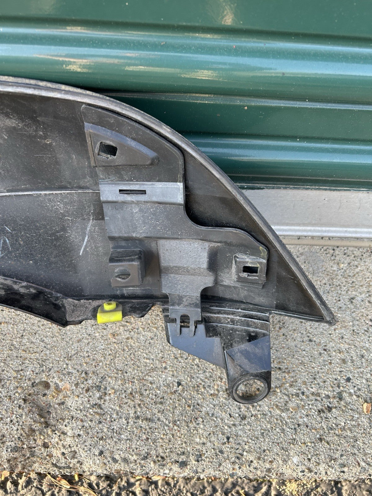 2004-2009 Lexus GX470 Right Passenger rear Fender Flare Moulding  Black 202