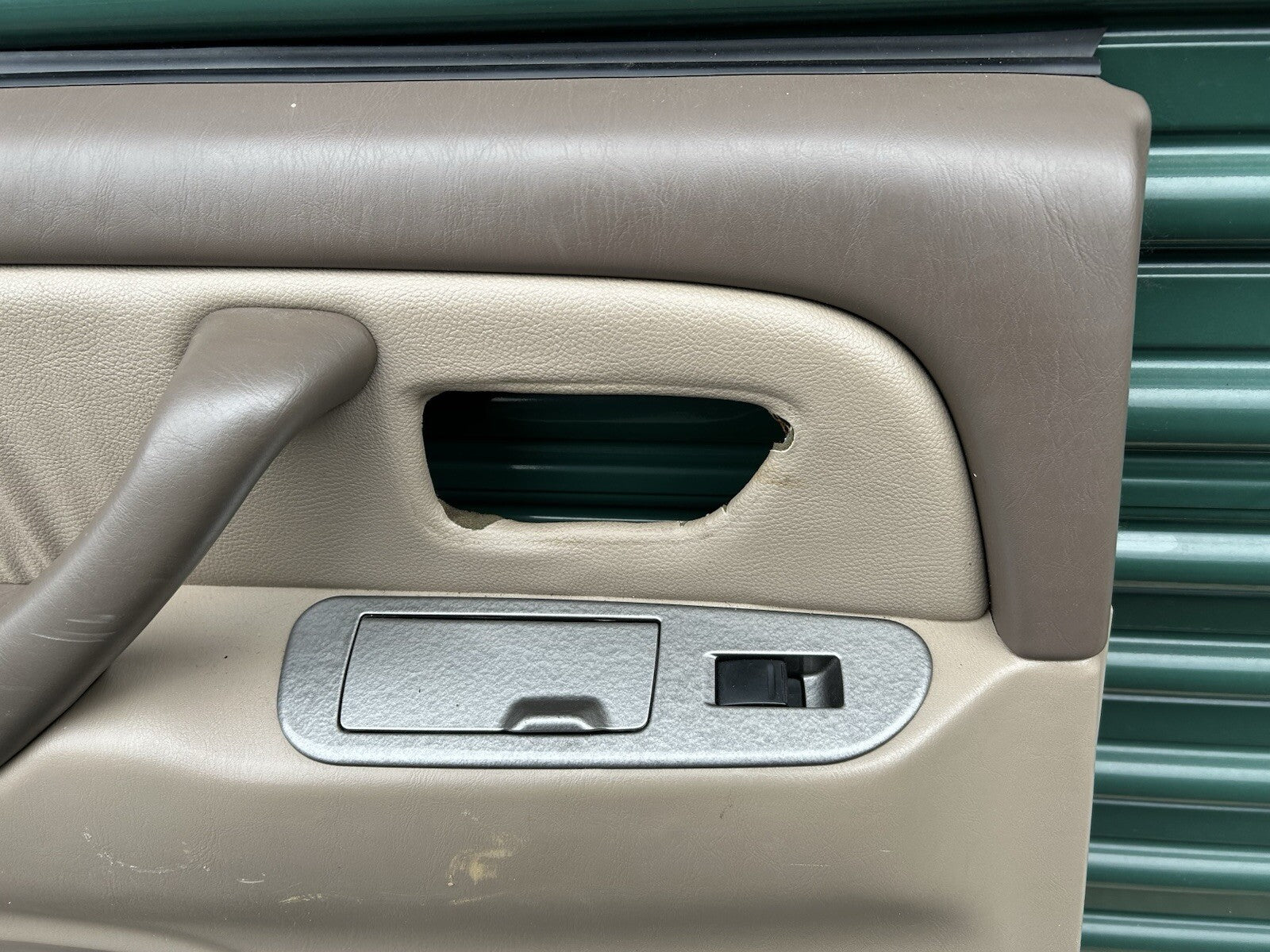 2001-2007 TOYOTA SEQUOIA REAR LEFT DRIVER SIDE DOOR PANEL TRIM TAN OEM