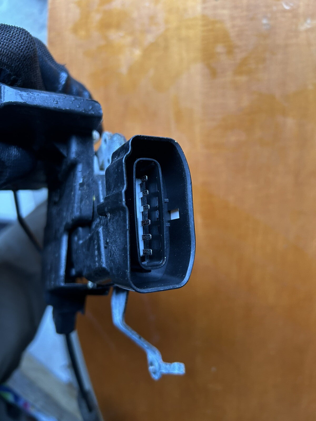 2001-2007 Toyota Sequoia Front Driver Left Door Latch Lock Actuator OEM