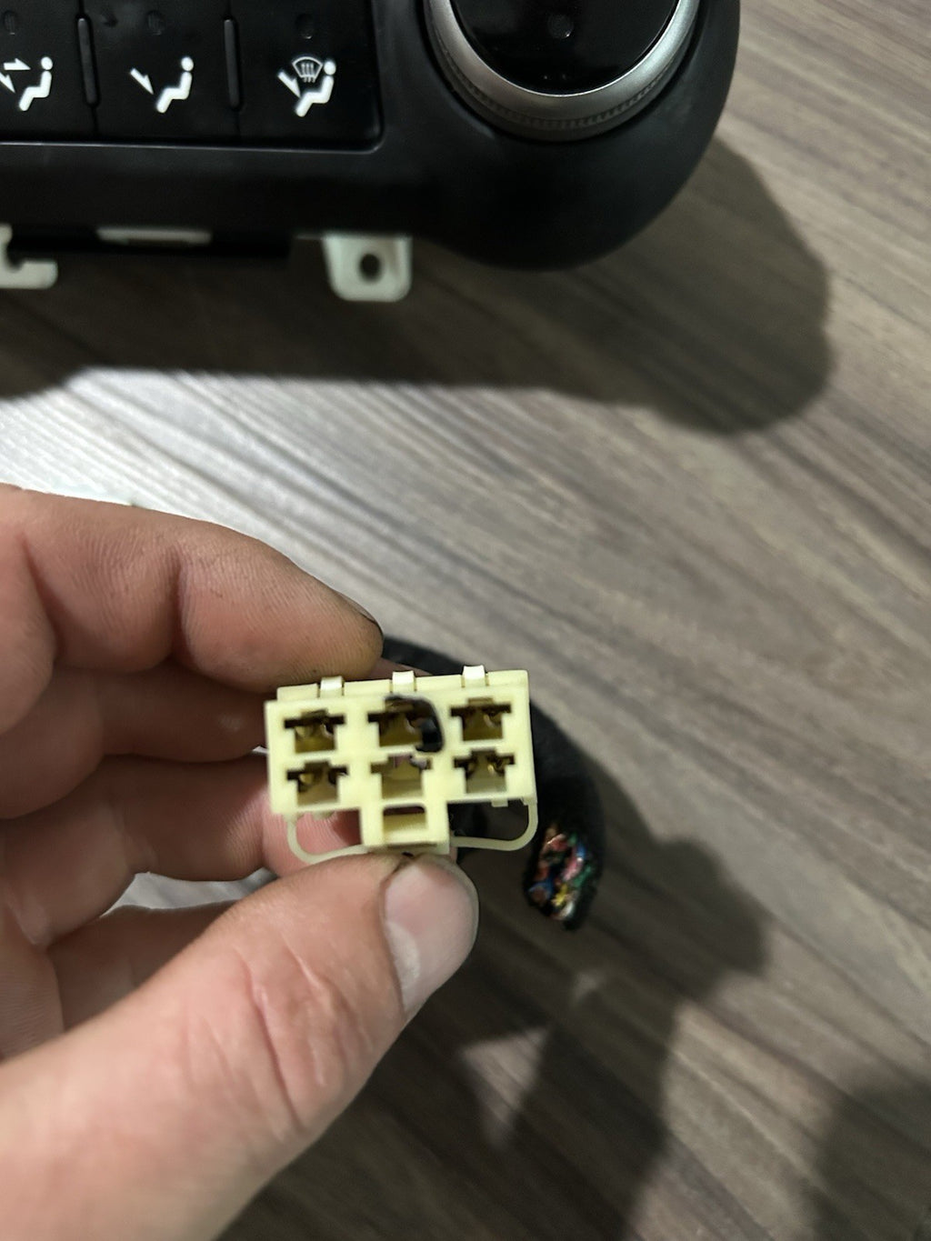 2010 2013Hyundai Tucson A/C Heater Temperature Climate Control 97250-2S021