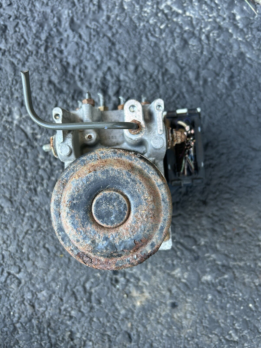 2004-2007 Toyota Highlander ABS Anti-Lock Brake Pump Module AWD 44540-48100