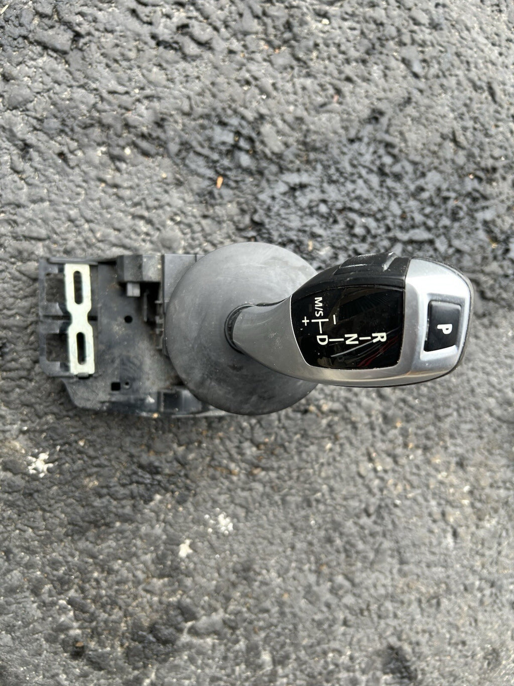 BMW E60,E61 2008Trans Transmission Shifter Assy Gear Selector Lever Knob Switch