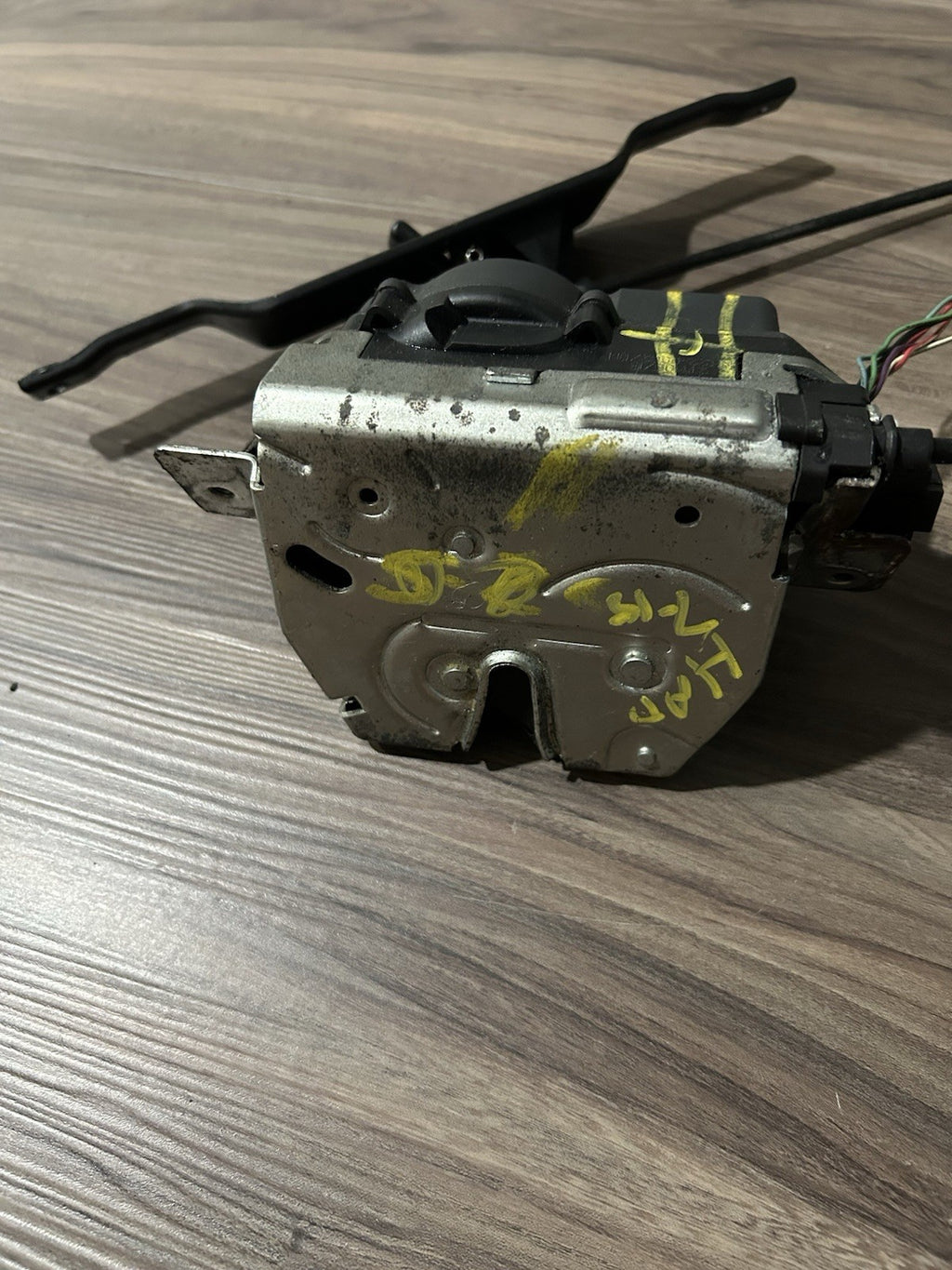 04-11 Mercedes W164 ML350 Tailgate Tail Gate Hatch Lock Latch Mechanism OEM