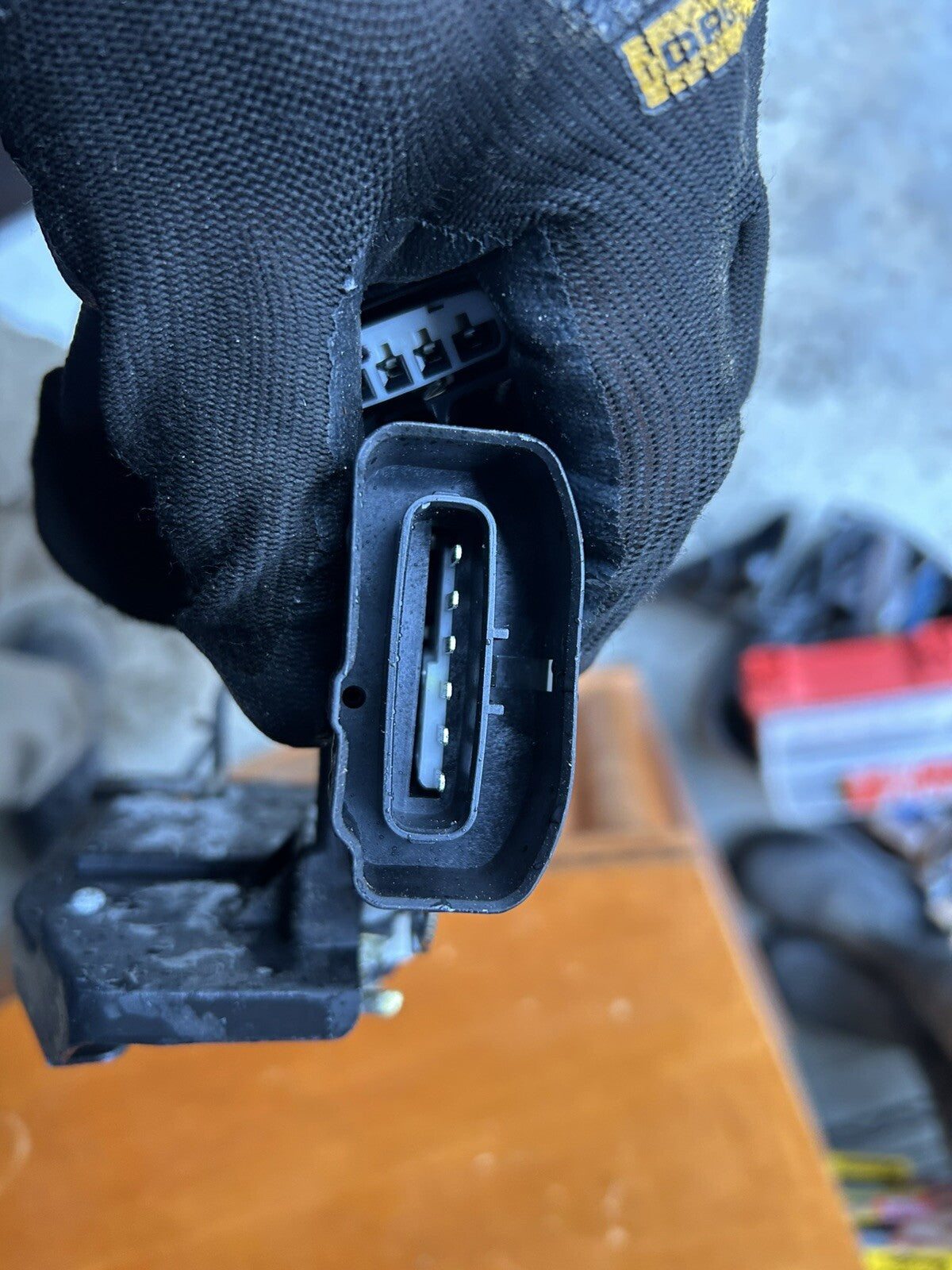 2001-2007 Toyota Sequoia Front Passenger Right Door Latch Lock Actuator OEM