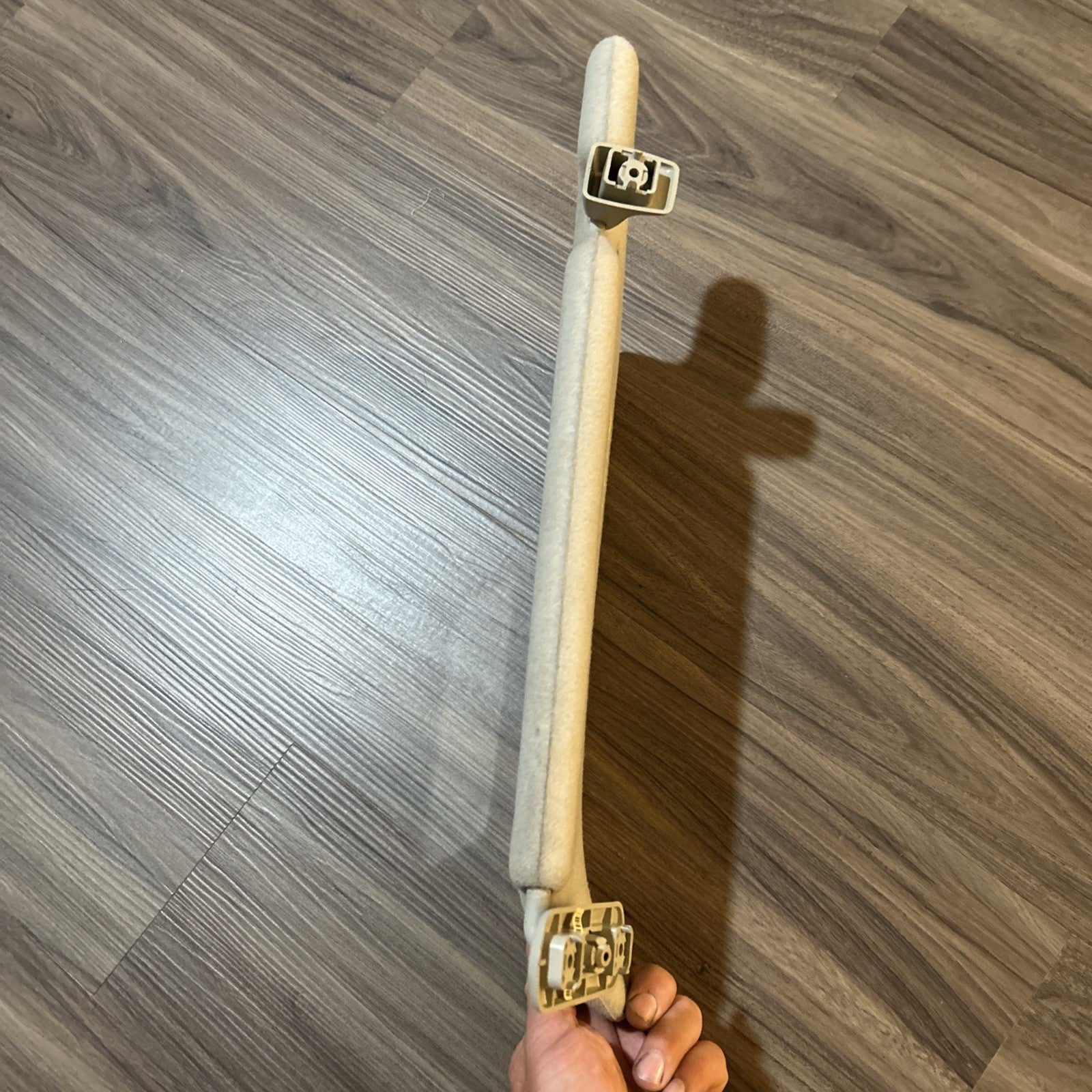 2004-2011 CHEVROLET COLORADO GMC CANYON SUN VISOR SHADE PASSENGER SIDE GRAY