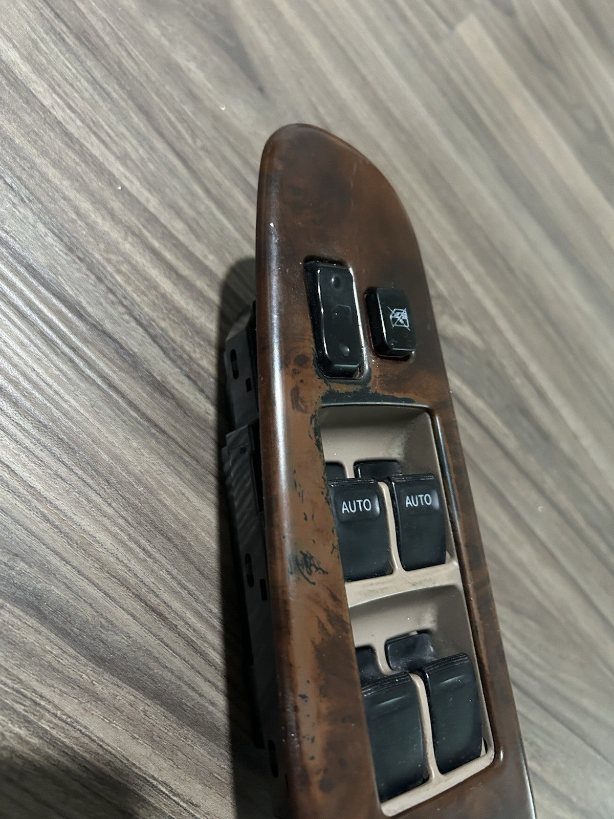 2001-2007 Toyota Sequoia Driver Left Side Power Window Master Switch