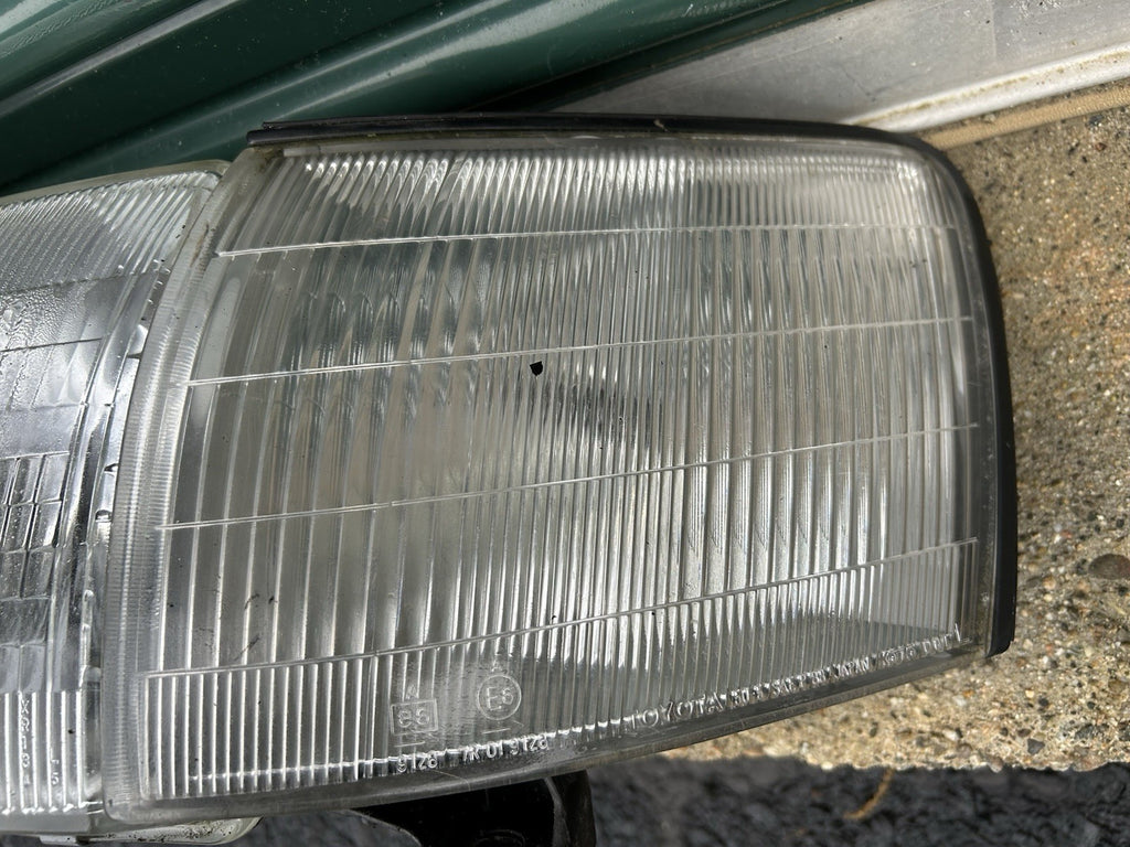 90-94 LEXUS LS400 DRIVER LEFT FULL HEADLIGHT LAMP ASSEMBLY OEM 228-74984