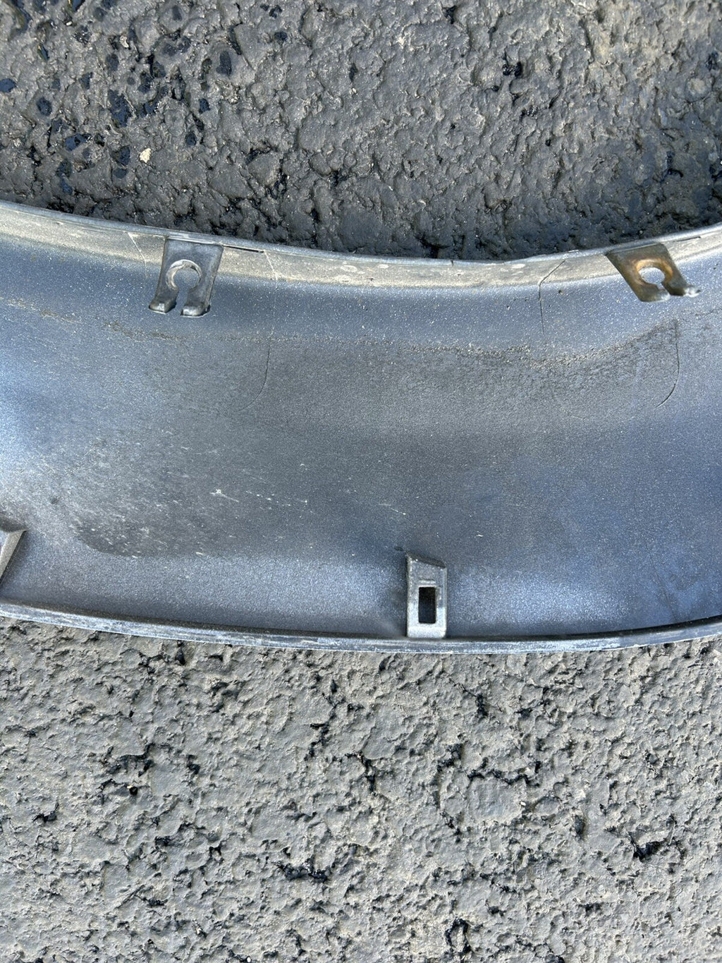 2001-2007 Toyota Sequoia Front Left Side Fender Flare Wheel Molding Colour 1D6