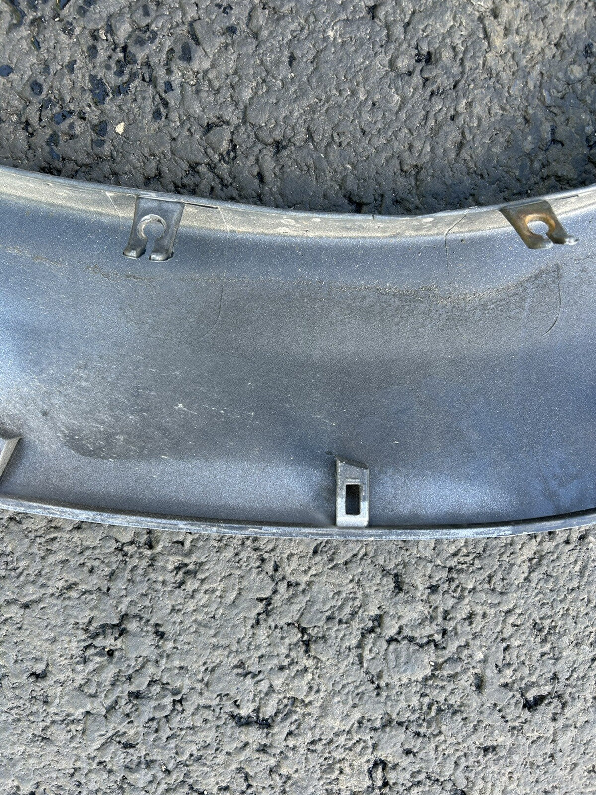 2001-2007 Toyota Sequoia Front Left Side Fender Flare Wheel Molding Colour 1D6