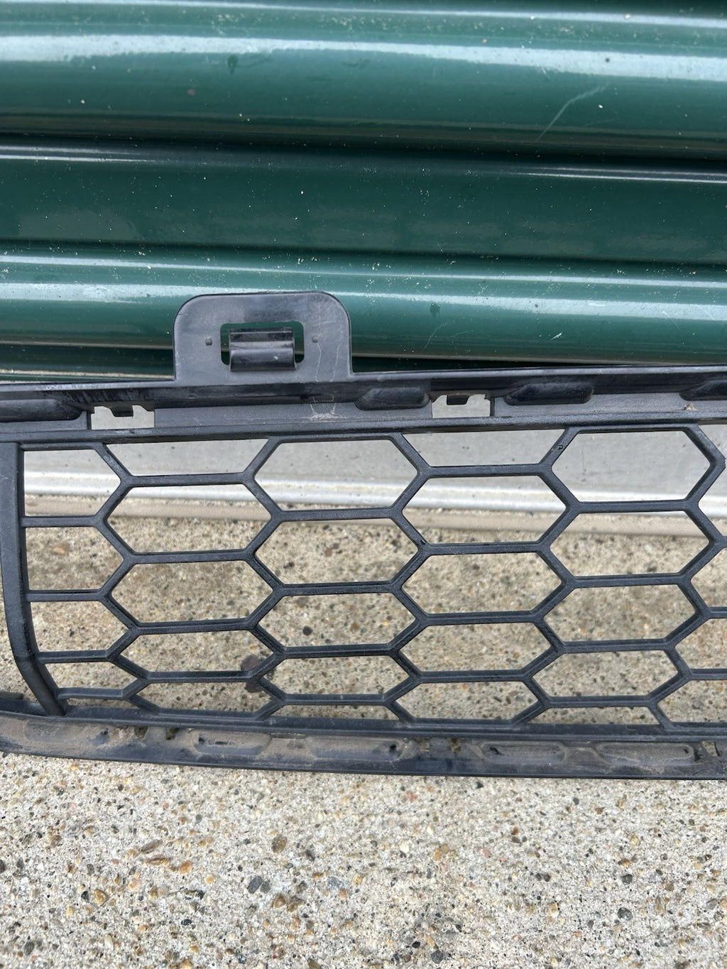 14-18 BMW X5 F15 FRONT BUMPER LOWER CENTER M-AERO GRILLE w/o ADAPTIVE CRUISE