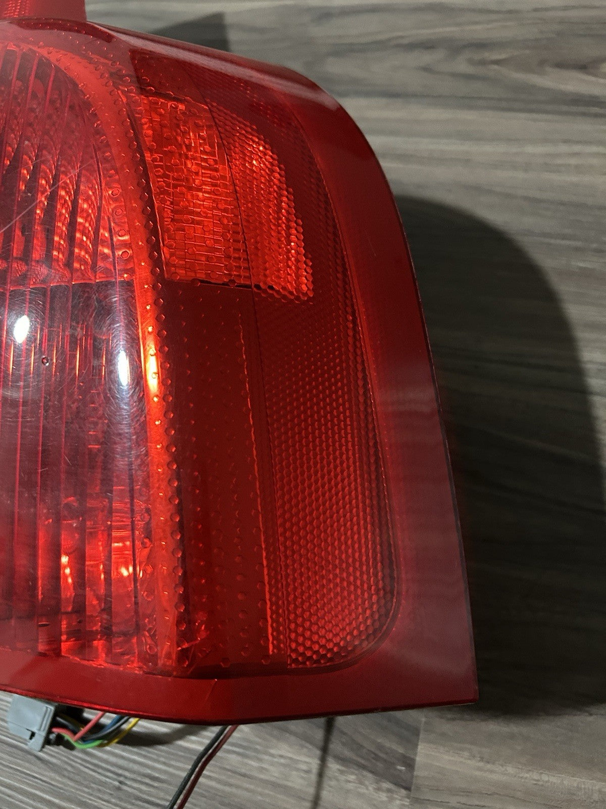 2007-2014 Volvo XC90 PASSENGER TAILLIGHT TAIL LIGHT LAMP RIGHT OEM XC 90 BULB