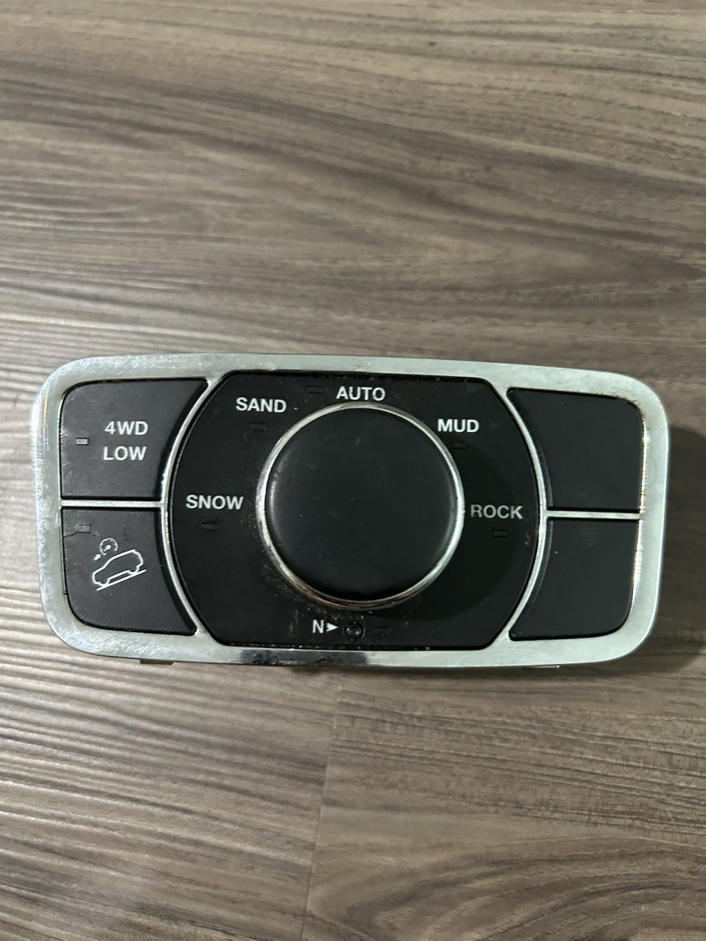 2014 - 2021 Jeep Grand Cherokee Transfer Case Control Switch P56046234AD OEM