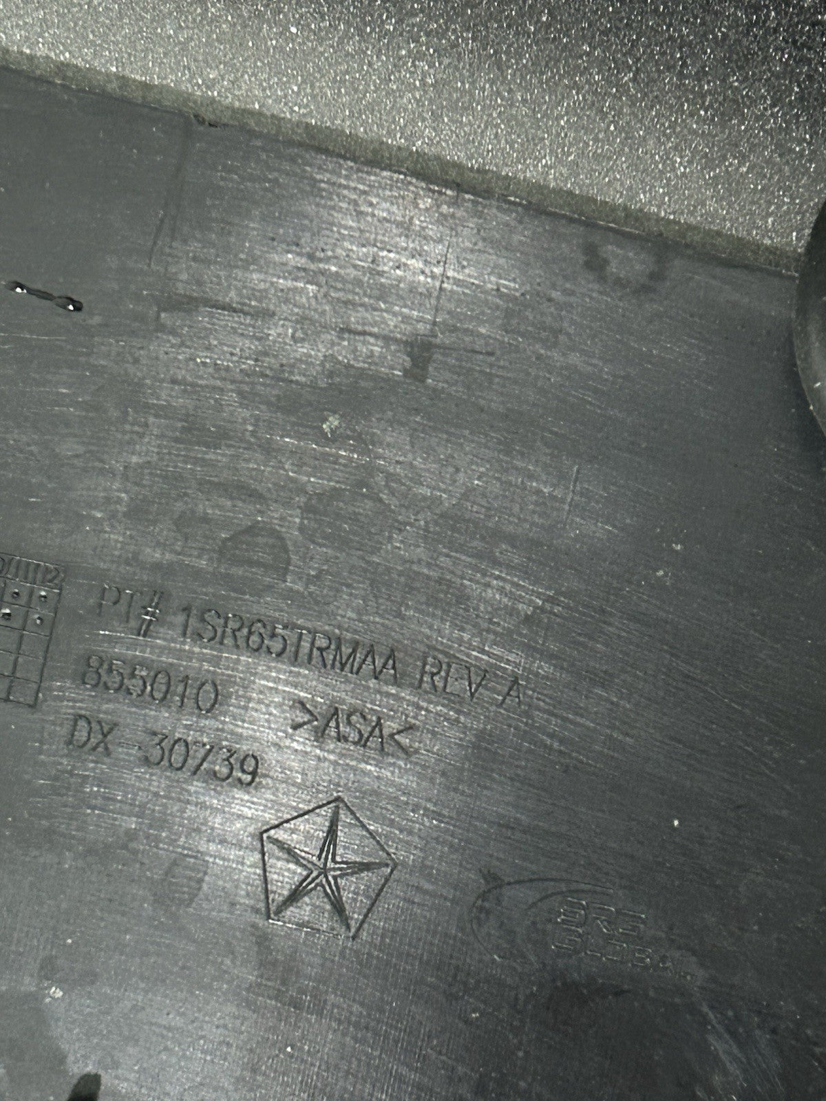 2011-2016 Jeep Compass Rear Upper Liftgate Spoiler Wing OEM Colour PDM