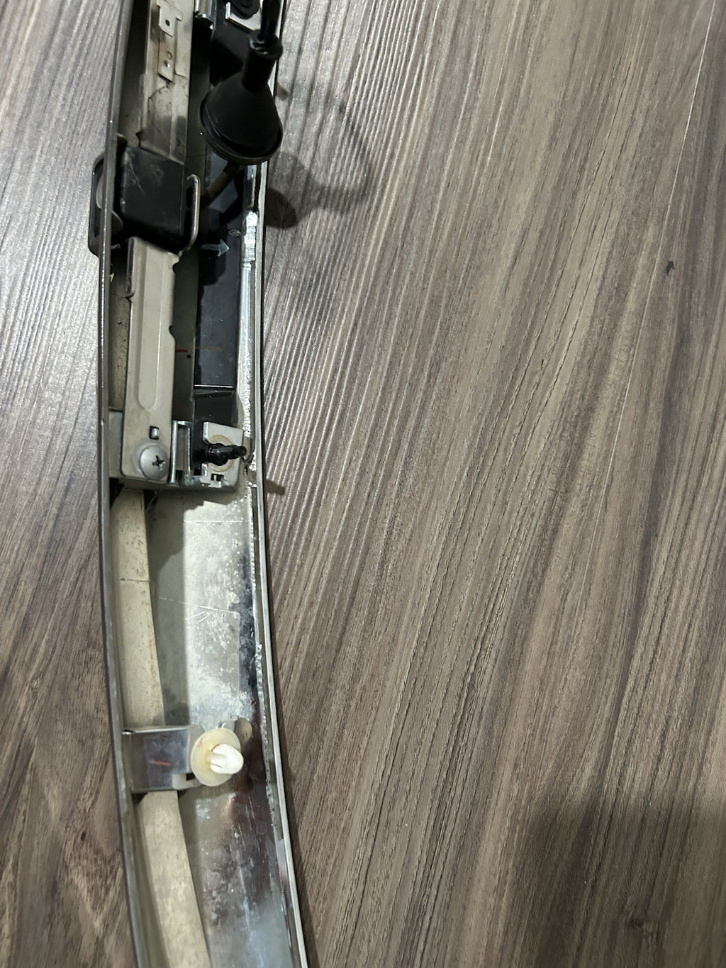 🚘  INFINITI G37 COUPE 2 Door Trunk Spolier TRIM  MOLDING Wing With Camera OEM