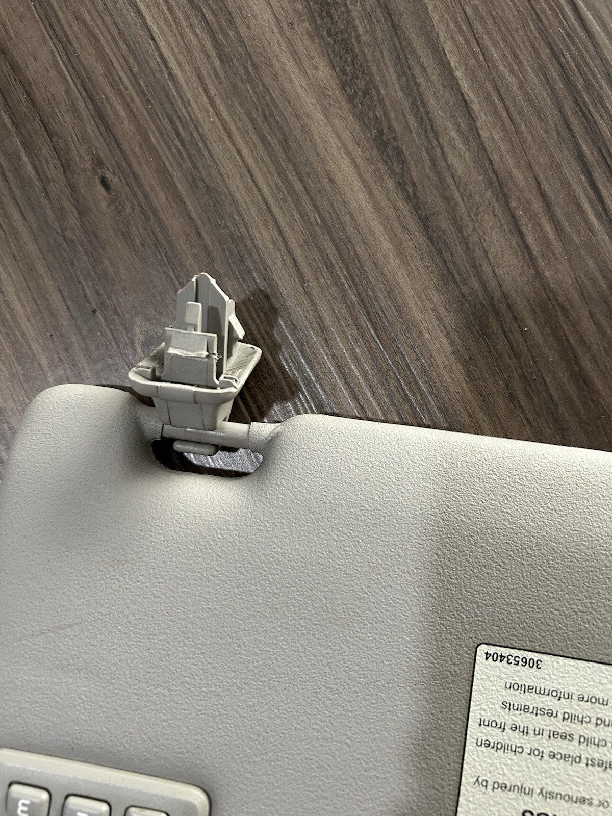 2009 Volvo C70 Left Driver Sunvisor with Homelink garage door opener Gray