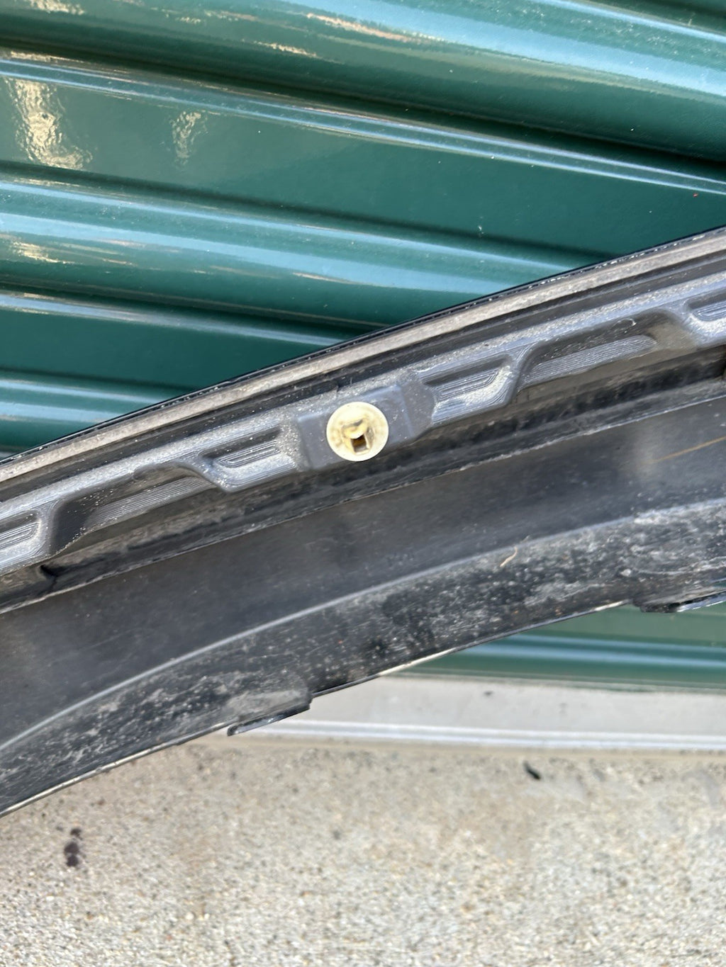 03-09 LEXUS GX470 FRONT RIGHT  FENDER FLARE TRIM MOLDING COVER BLACK 202