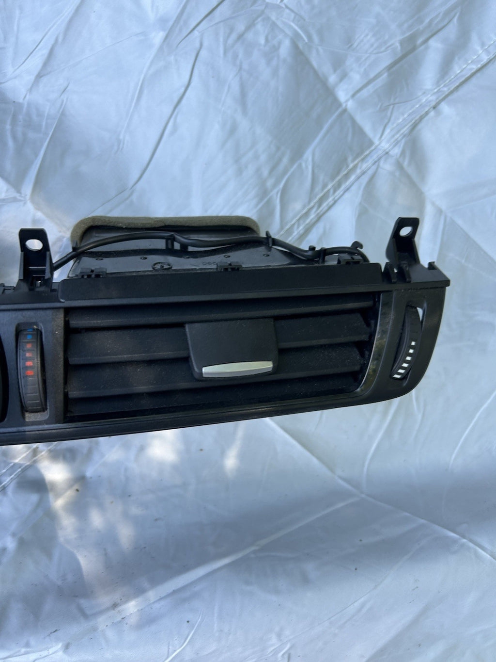 2014-2018 BMW X5 F15 2015-2019 BMW X6 F16 DASH CENTER AIR VENT GRILLE OEM