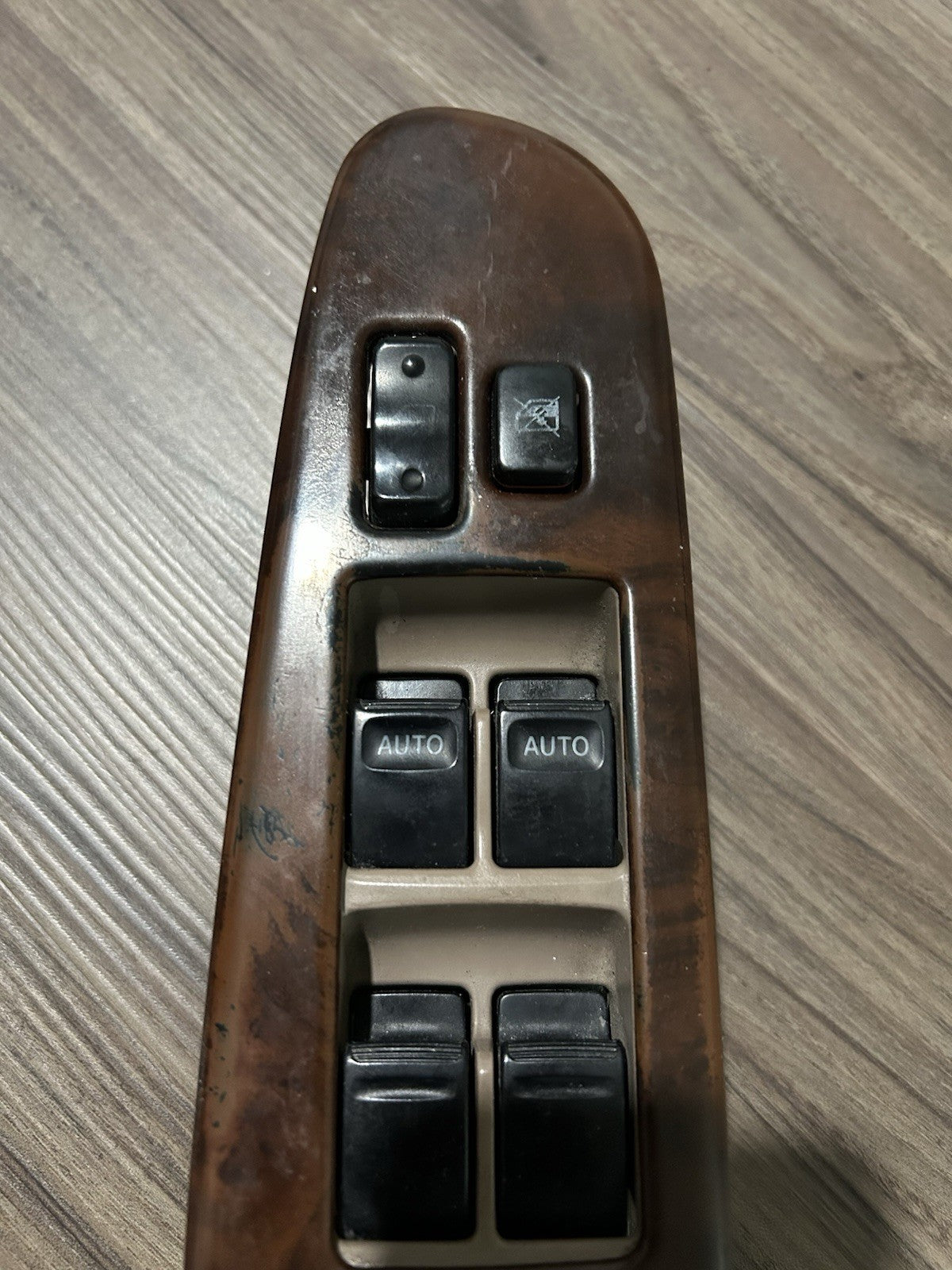 2001-2007 Toyota Sequoia Driver Left Side Power Window Master Switch