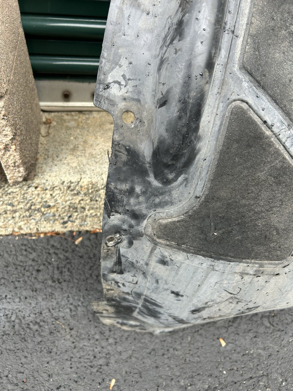 2014-2018 BMW X5 F15  FRONT RIGHT SIDE FENDER LINER FORWARD SPLASH SHIELD OEM